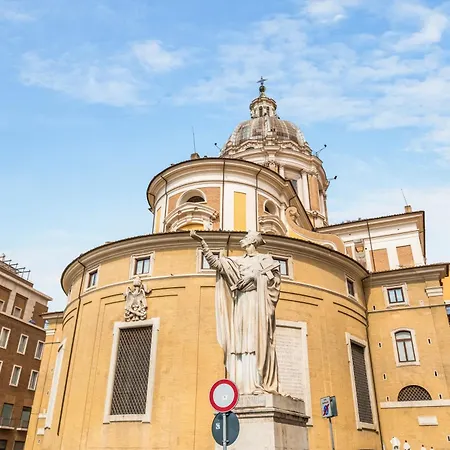 Apartment Charm And Elegance By The Spanish Steps