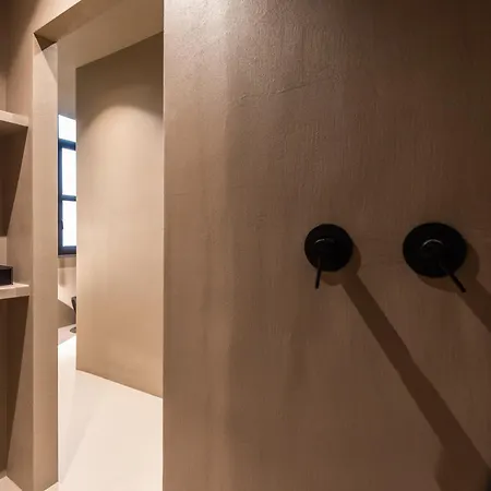 Charm And Elegance By The Spanish Steps Apartment Rome